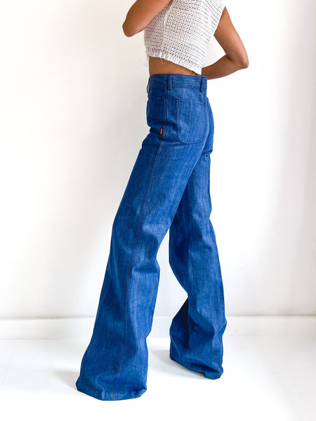 70s vintage high-rise bell bottoms, authentic dead-stock. Size FR