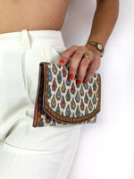 70s vintage off-white quilted "Provençal" clutch/pouch